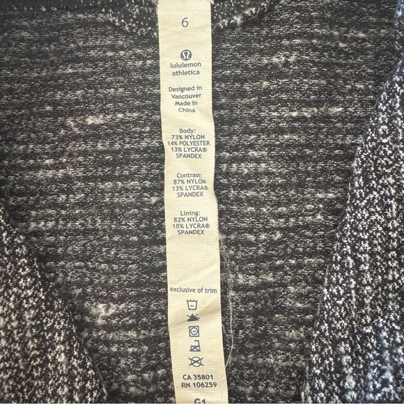 Lululemon Daily Yoga Jacket Coco Pique‎ Zip-Up Jacket, Black/Black, Size 6 - Picture 14 of 15